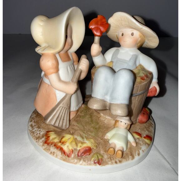Circle of Friends Home Interiors Figurine 11551-98 'Fall Is In The Air' - Picture 1 of 3